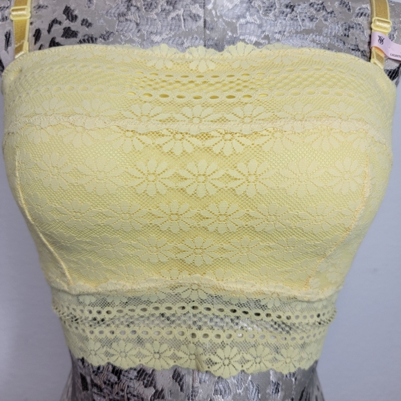 Victoria's Secret Lace Lightly Lined Bandeau Bra Top. - Picture 8 of 11